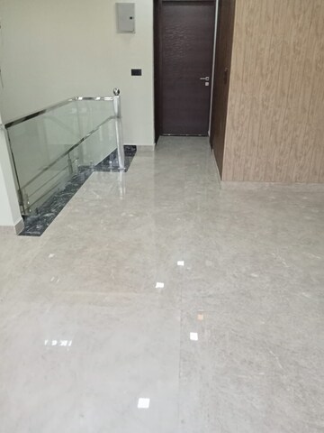 Room in 4 BHK Independent House at Sodala – for Sale