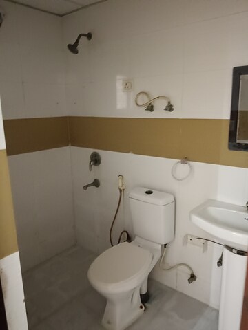 Bathroom in 2 BHK Apartment at Supertech Ecociti, Sector 137 – for Rent