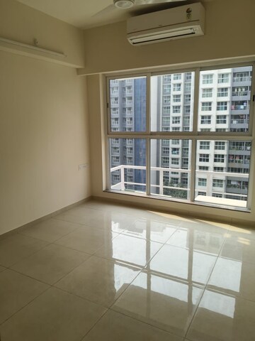 Room in 2 BHK Apartment at LnT Realty Emerald Isle, Powai – for Rent