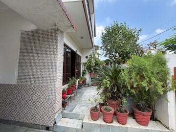 3 BHK Independent House – Exterior View View at Turner Road - for Rent