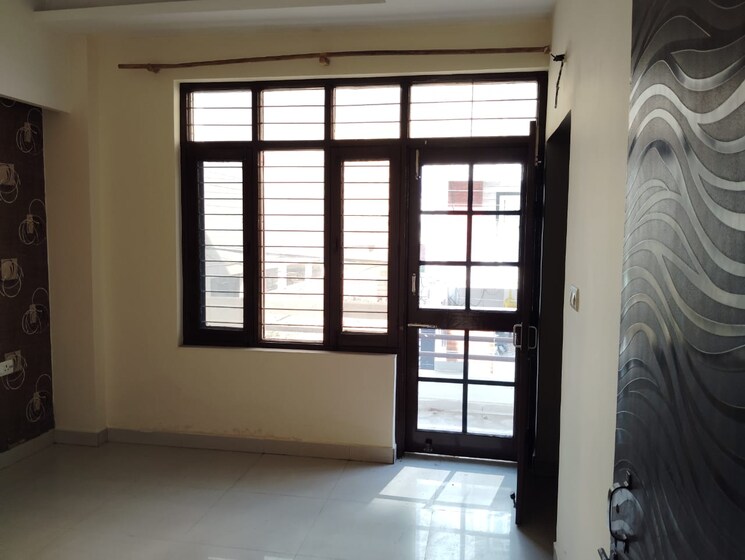 Room, sahastradhara road 3 Bedroom 1450 Sq.Ft. Builder Floor In Sahastradhara Road Dehradun 8140771