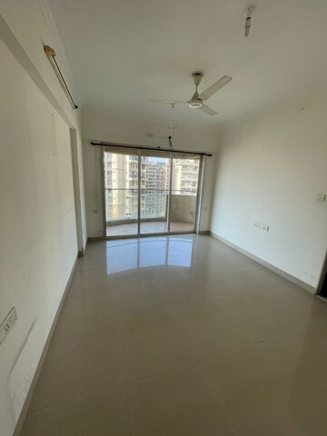 Room in 2 BHK Apartment at Nahar Iris Ivy, Andheri East – for Sale