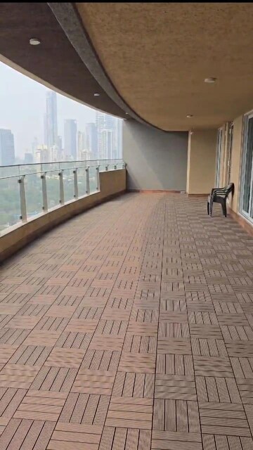 Balcony in 3 BHK Apartment at Lokhandwala Minerva Mahalaxmi, Mahalaxmi – for Rent