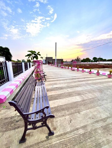  Plot – Exterior View View at Banthra Sikander Pur - for Sale