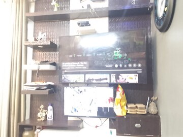 Furnished Amenities in 3 BHK Apartment at Gomti Nagar – for Rent