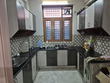 Kitchen in 2.5 BHK Independent House at Gardenia Glory, Sector 46 – for Rent