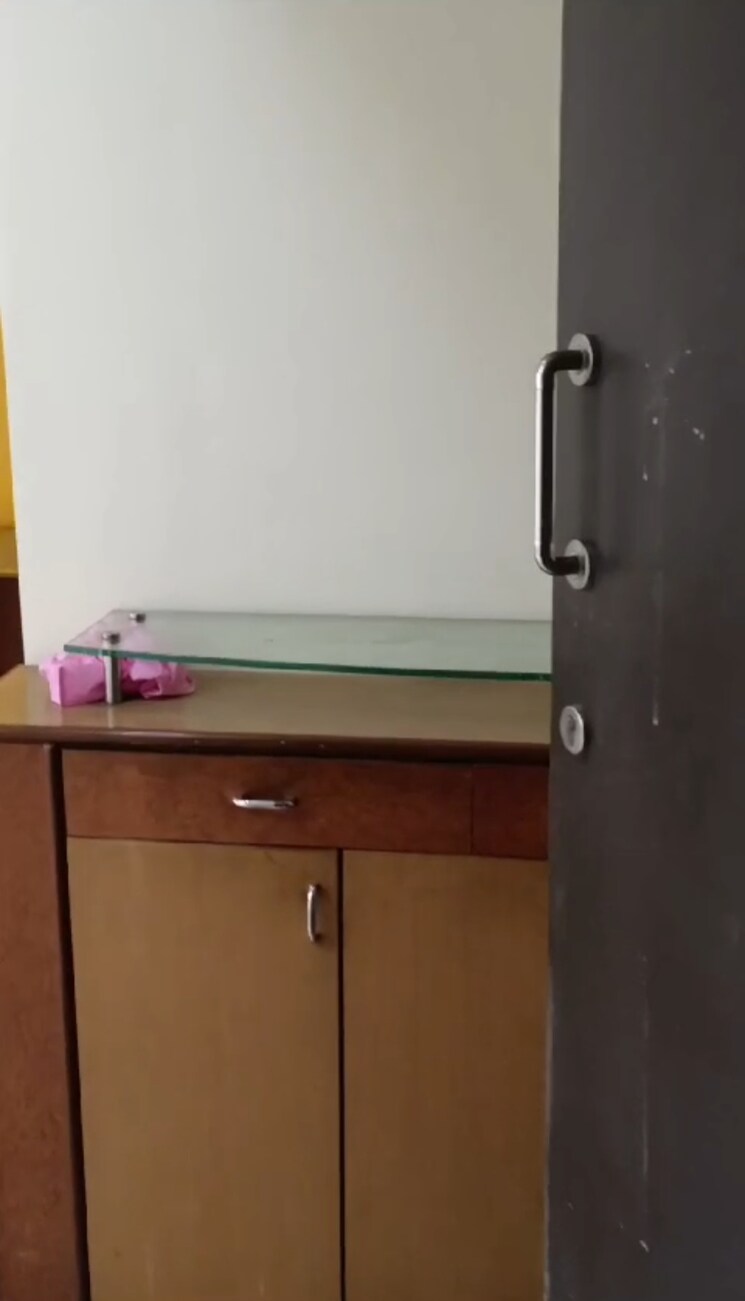 undefined, kapur bawdi 2.5 Bedroom 750 Sq.Ft. Apartment In Kapur Bawdi Thane 8141052