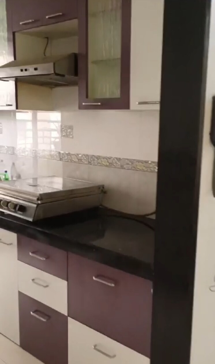 Kitchen, kapur bawdi 2.5 Bedroom 750 Sq.Ft. Apartment In Kapur Bawdi Thane 8141052