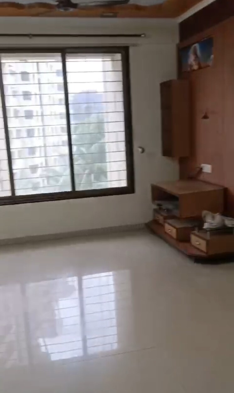 Living Room, kapur bawdi 2.5 Bedroom 750 Sq.Ft. Apartment In Kapur Bawdi Thane 8141052