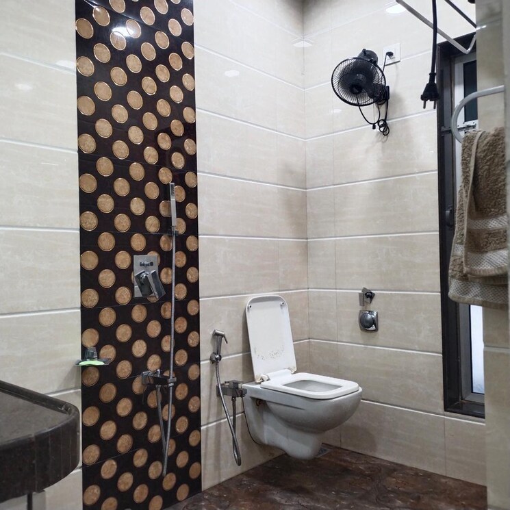 Bathroom, royal-redidency 2 Bedroom 950 Sq.Ft. Apartment In Lalbaug Mumbai 8141069