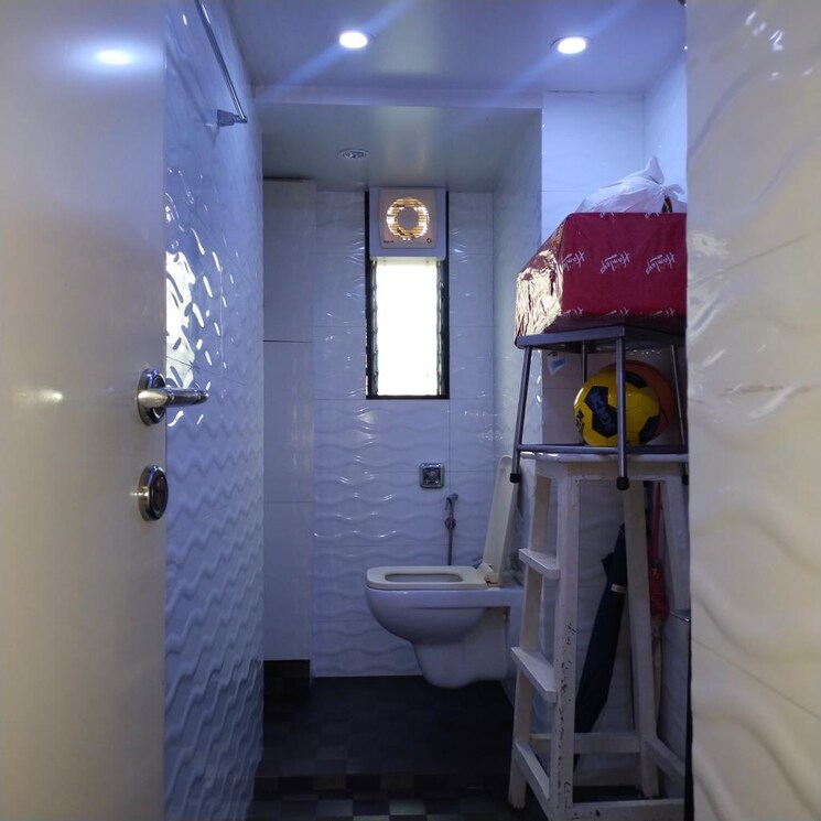 Bathroom, royal-redidency 2 Bedroom 950 Sq.Ft. Apartment In Lalbaug Mumbai 8141069