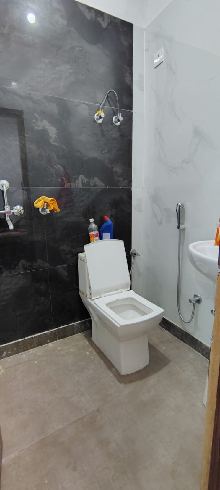 Bathroom, vasundhara sector 3 1 Bedroom 550 Sq.Ft. Builder Floor In Vasundhara Sector 3 Ghaziabad 8141060