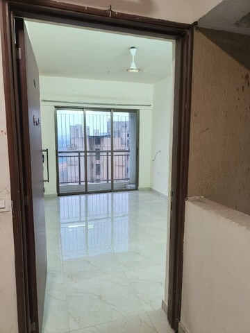 Room in 2 BHK Apartment at Sunteck West World Phase 2 Tivri, Naigaon East – for Sale