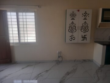 Room in 2 BHK Builder Floor at Nri Layout – for Rent