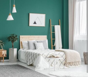 Bedroom in 3 BHK Builder Floor at BPTP Floors, Sector 70 – for Sale