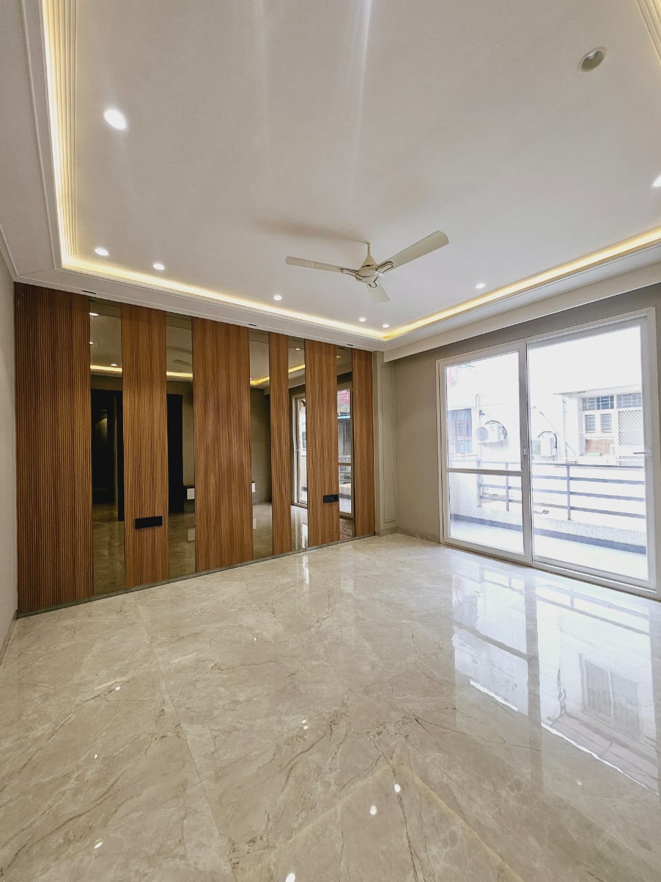 4 BHK + Servant Room Builder Floor For Sale in Kohli One Malibu Town