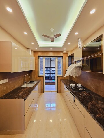 Kitchen in 4 BHK Builder Floor at SS Mayfield Gardens, Sector 51 – for Sale