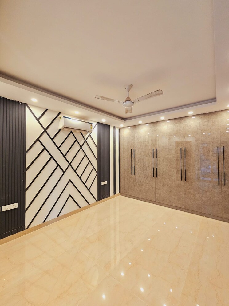 Room, ss-mayfield-gardens 4 Bedroom 2160 Sq.Ft. Builder Floor In Sector 51 Gurgaon 8141123