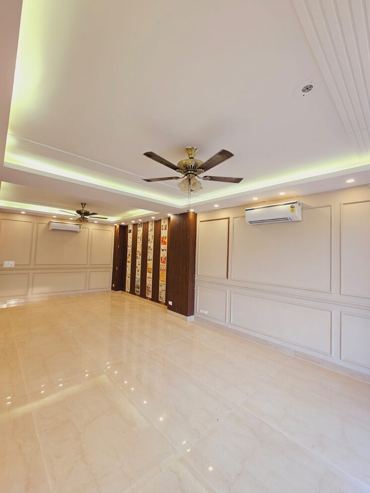 Room, ss-mayfield-gardens 4 Bedroom 2160 Sq.Ft. Builder Floor In Sector 51 Gurgaon 8141123