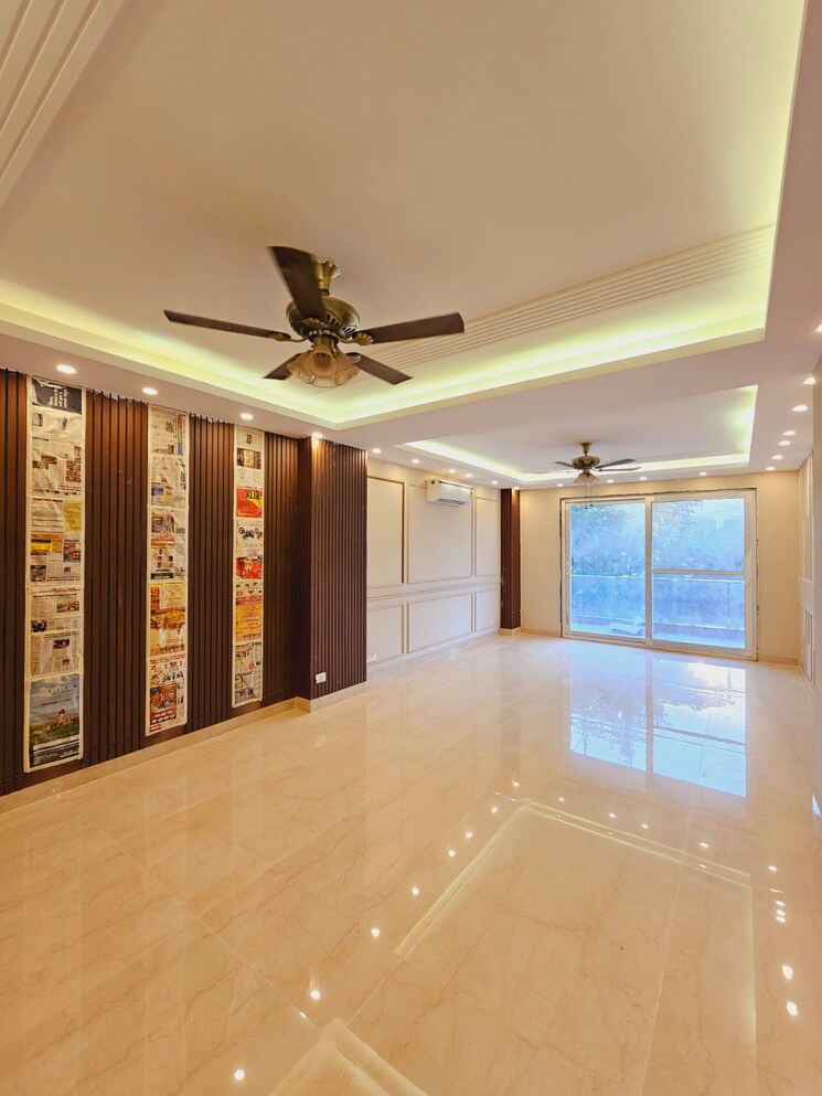 Living Room, ss-mayfield-gardens 4 Bedroom 2160 Sq.Ft. Builder Floor In Sector 51 Gurgaon 8141123