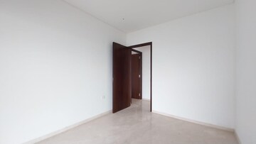 Room in 4 BHK Apartment at Lokhandwala Minerva Mahalaxmi, Mahalaxmi – for Rent