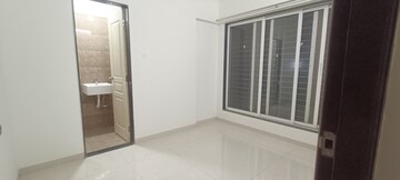 Room in 1 BHK Apartment at Gold Silver Crest, Santacruz East – for Rent