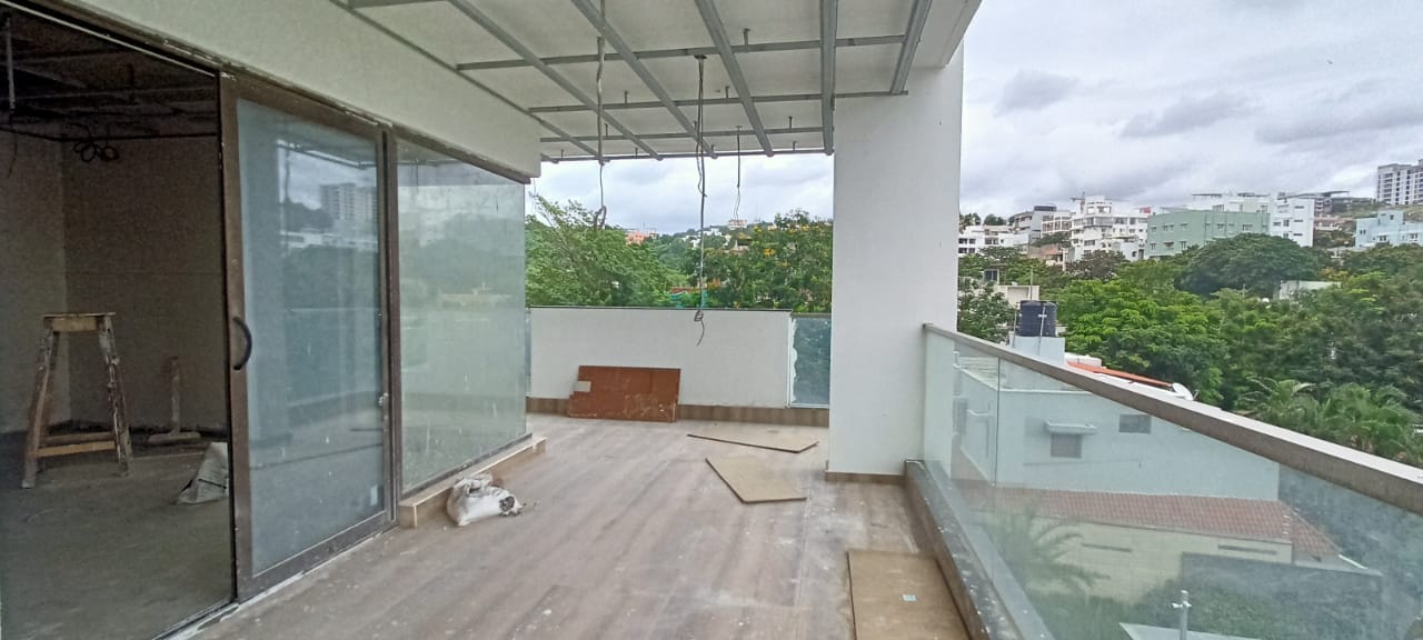 5 BHK + Pooja Room,Servant Room,Study Room 7100 Sq.Ft. Builder Floor in Harsha Sky High