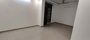 Room in 3 BHK Apartment at Kamta – for Rent