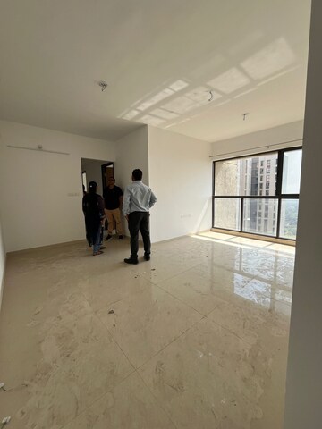 Room in 3 BHK Apartment at Lodha Downtown, Dombivli East – for Rent
