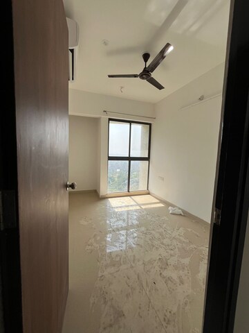 Room in 3 BHK Apartment at Lodha Downtown, Dombivli East – for Rent
