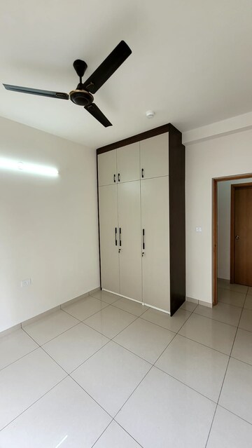 Room in 2 BHK Apartment at Sobha Dream Gardens, Thanisandra Main Road – for Sale