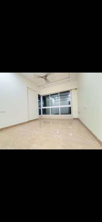 Room in 2 BHK Apartment at Kabra Aurum, Goregaon West – for Rent