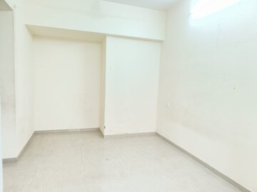 Bedroom in 2 BHK Apartment at Everest World Gardenia, Dhokali – for Rent