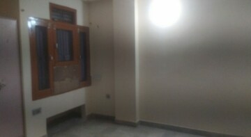Room in 3 BHK Apartment at Indira Nagar – for Rent
