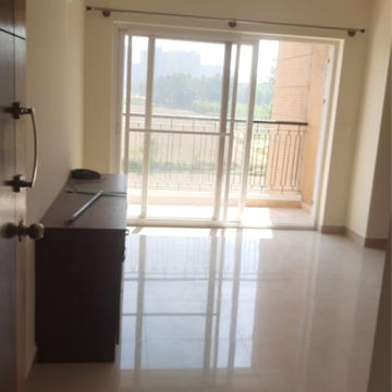 Room in 2.5 BHK Apartment at Kolte Patil Raaga, Kannur – for Rent