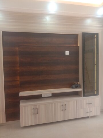 Furnished Amenities in 3 BHK Apartment at Mahagun Mywoods, Sector 16c Greater Noida – for Rent
