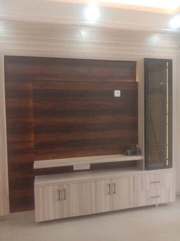 Furnished Amenities in 3 BHK Apartment at Mahagun Mywoods, Sector 16c Greater Noida – for Rent