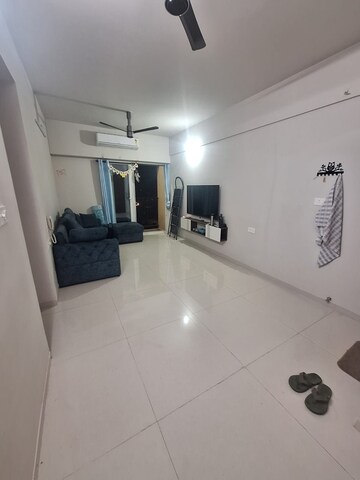 Master Bedroom in 2 BHK Apartment at Rustomjee Urbania Azziano L Wing, Majiwada – for Rent