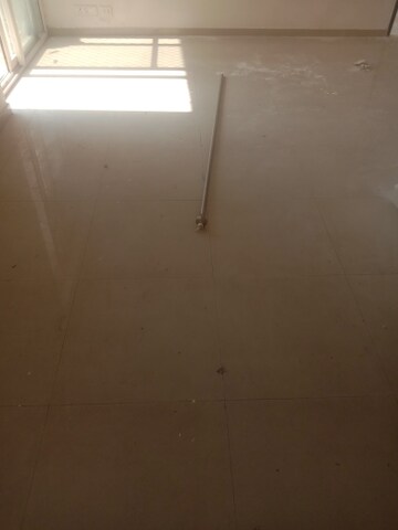 Room in 3 BHK Apartment at Mahagun Mywoods, Sector 16c Greater Noida – for Rent