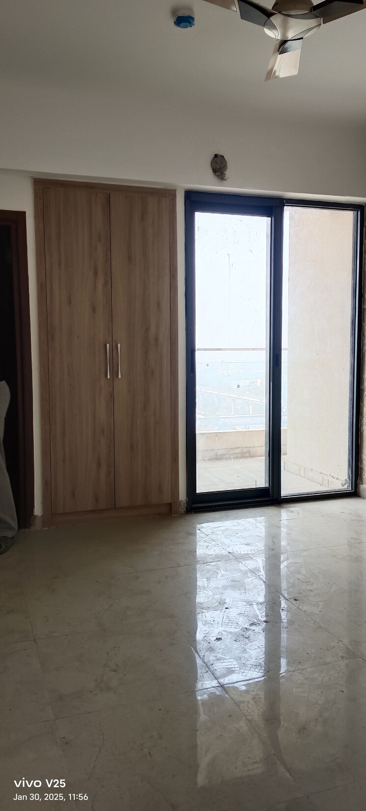 Room, metro-suites-glitz 4 Bedroom 2250 Sq.Ft. Apartment In Vasundhara Sector 2 Ghaziabad 8141389