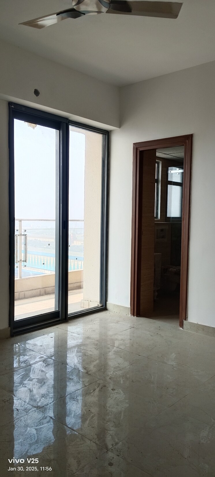 Room, metro-suites-glitz 4 Bedroom 2250 Sq.Ft. Apartment In Vasundhara Sector 2 Ghaziabad 8141389