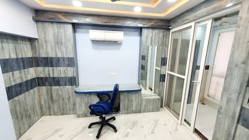 Master Bedroom in 6+ BHK Independent House at Gomti Nagar – for Rent