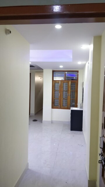 Building Lobby in 3 BHK Villa at Gomti Nagar – for Rent