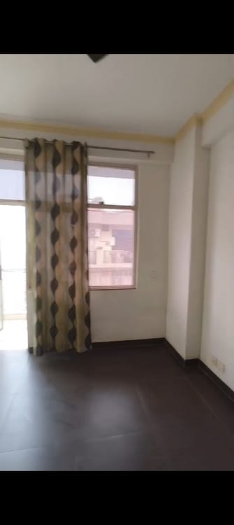 2 BHK Apartment For Resale in SVP Gulmohur Garden Raj Nagar Extension Ghaziabad  8141428