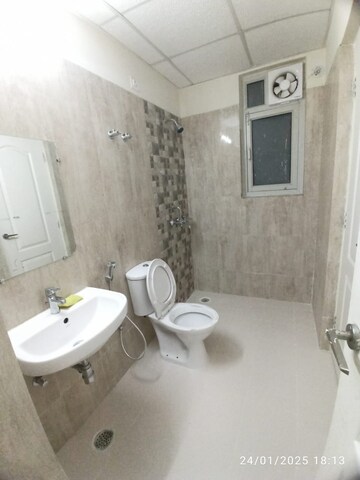 Bathroom in 3 BHK Apartment at Ansal Sushant Jeevan Enclave, Sushant Golf City – for Rent