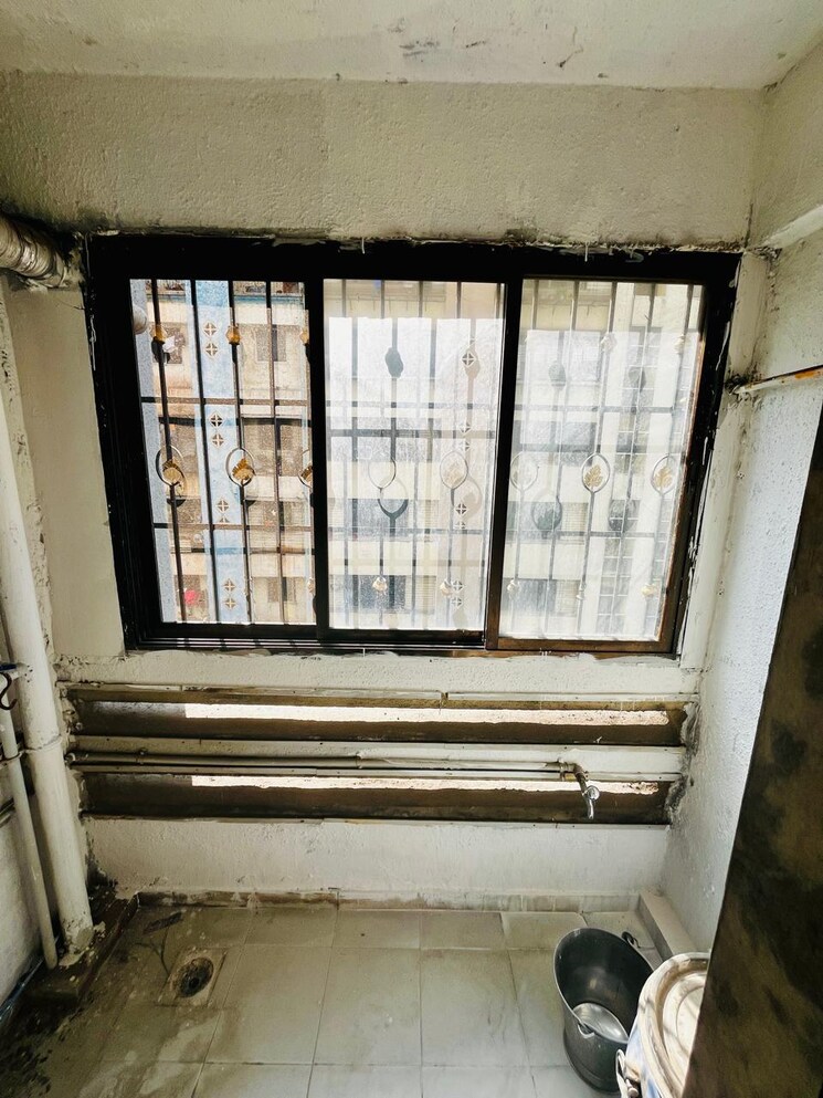 Balcony, megh malhar society 1 Bedroom 470 Sq.Ft. Apartment In Megh Malhar Society Mumbai 8141442