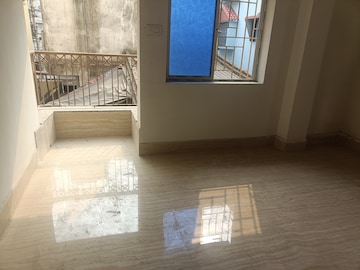 Room in 3 BHK Apartment at Shuvo Raj, Mukundapur – for Sale