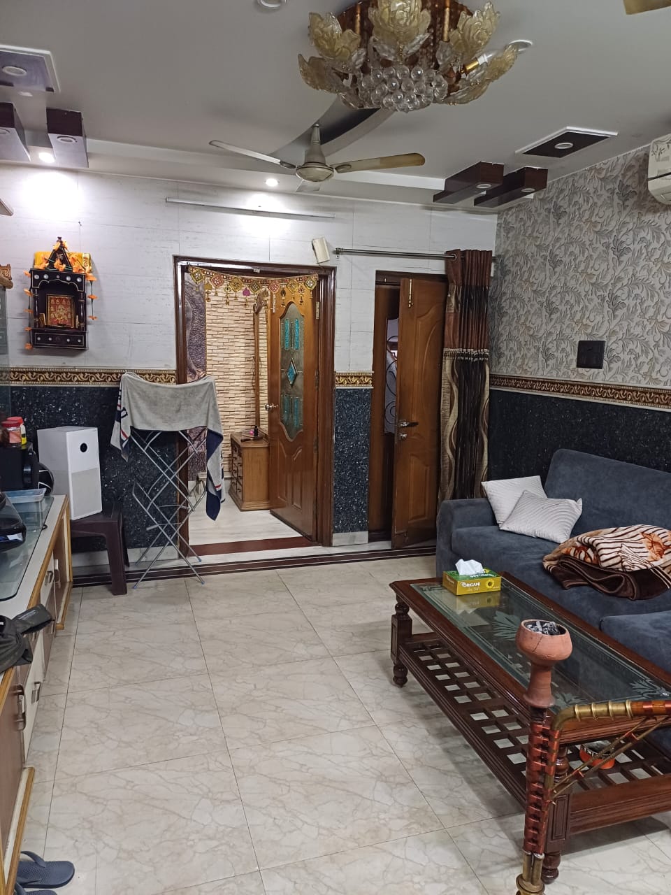 2.5 BHK + Pooja Room,Servant Room,Extra Room Apartment For Sale in Jk Apartment Paschim Viha