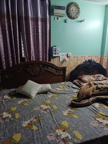 Bedroom in 2.5 BHK Apartment at Paschim Vihar – for Sale
