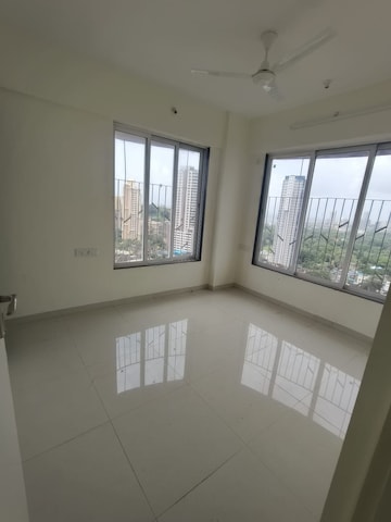 Room in 2 BHK Apartment at Sumit Atulyam, Matunga West – for Rent